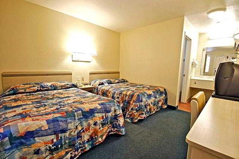 North Charleston Lodge Екстериор снимка