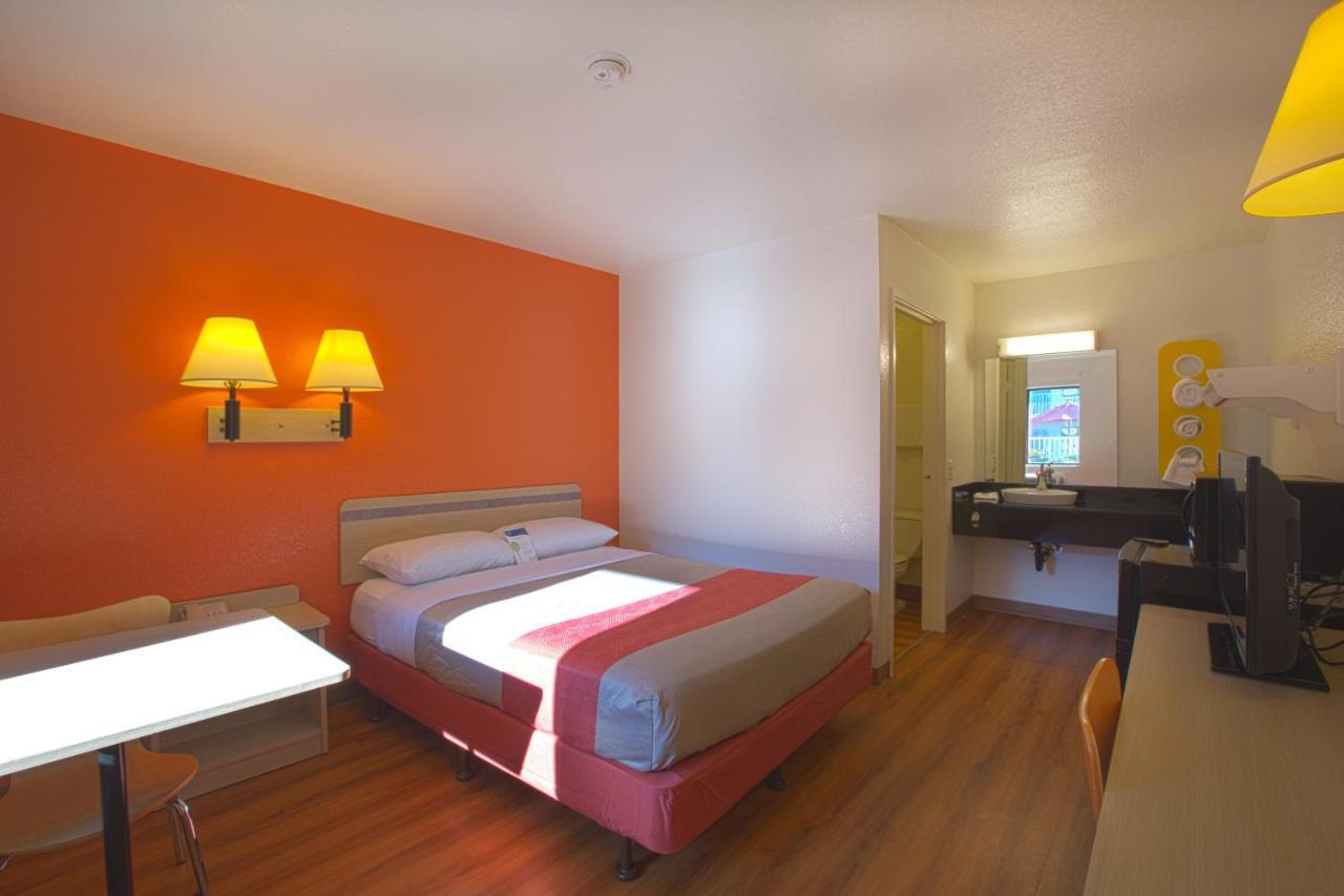 North Charleston Lodge Екстериор снимка